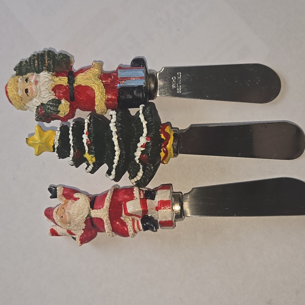 Christmas Santa & Tree Spreader Knives – Set of 3 - Picture 2 of 7
